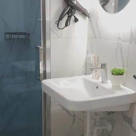 Inn Home Apartments * Τίρανα